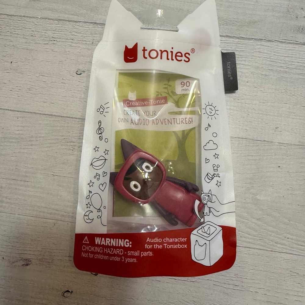 Tonies creative red with dark skin NEW‎